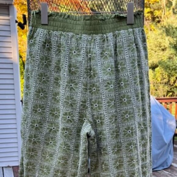 SOLD Anthropologie Luna Moon Eyelet Embroidered Floral Green 2 Piece Pants Top L - Picture 13 of 15